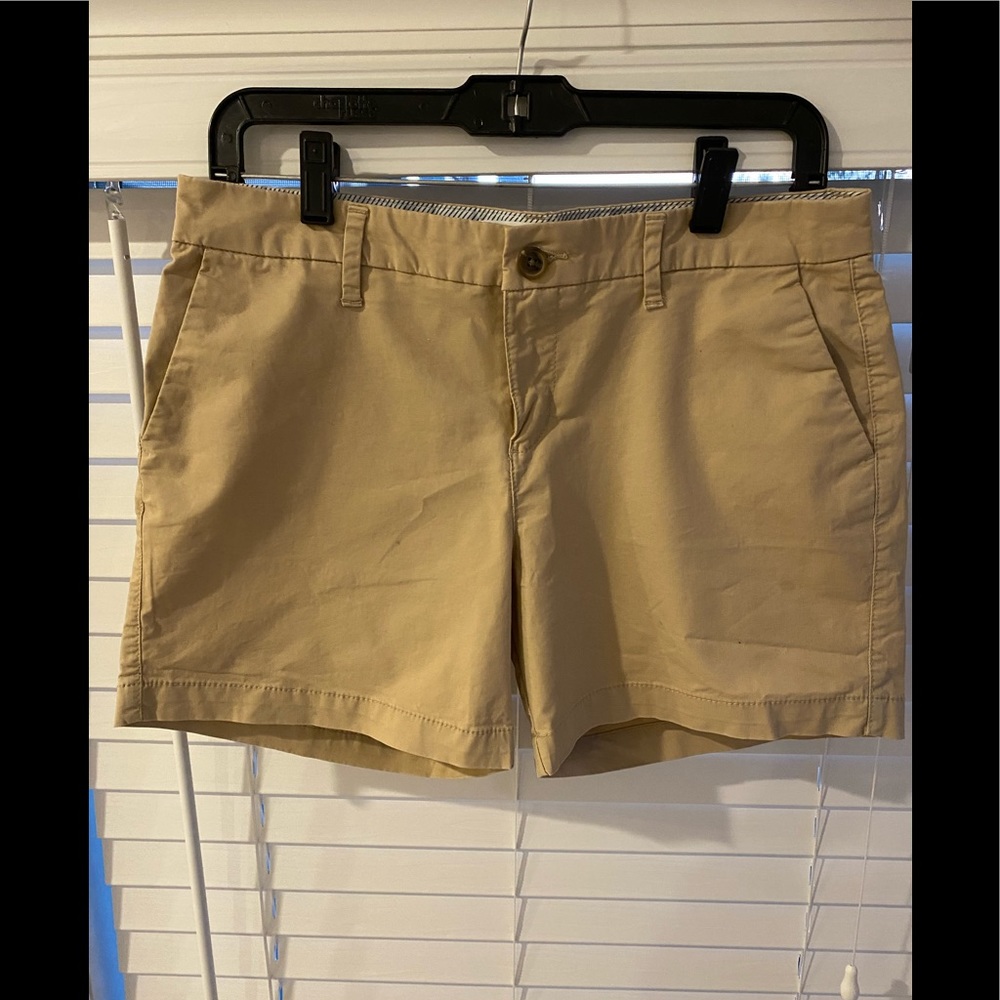 NWOT Old Navy Khaki Shorts
